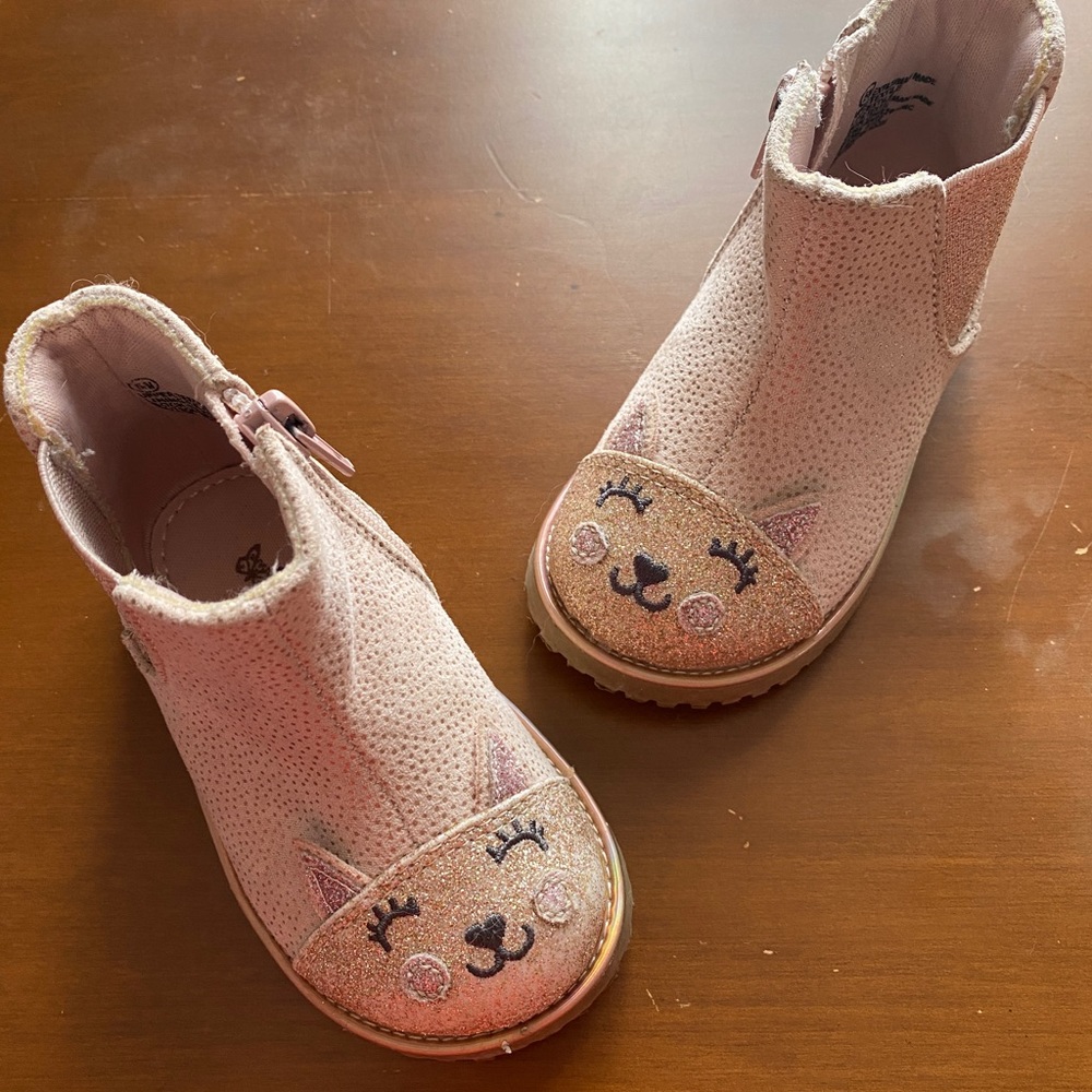 Self Esteeme Girl Blush Pink Sparkly/Glittery Cat Booties (Toddler Sz 5)